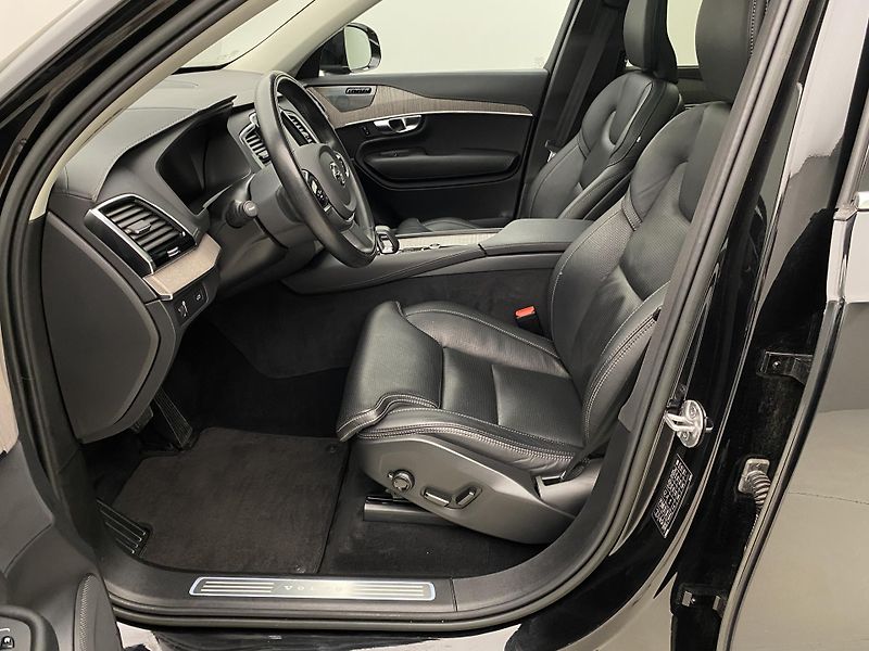 Volvo XC90 B5 AWD INSCRIPTION AUT CZ 7m - fotka 3 z 55