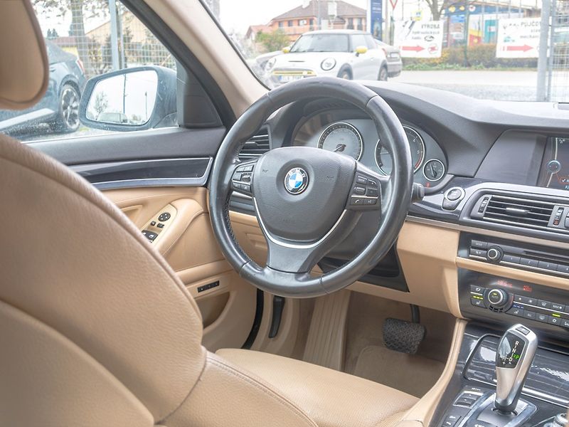 BMW Řada 5 (2012) 3.0D – NOVÉ V ČR - fotka 15 z 55
