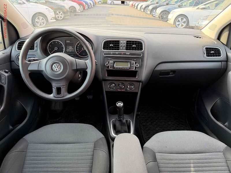 Volkswagen Polo (2009) 1.4, ČR, AC - fotka 8 z 15