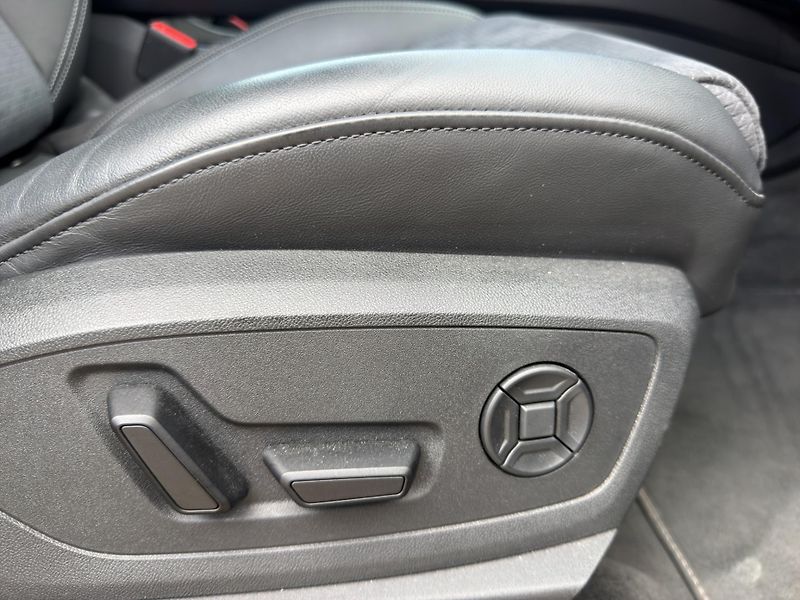 Audi e-tron (2022) ETRON-S 370KW 21 ALU - fotka 22 z 27