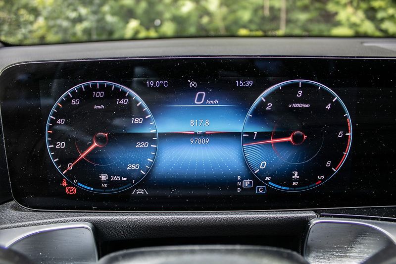 Mercedes-Benz GLB - fotka 17 z 37