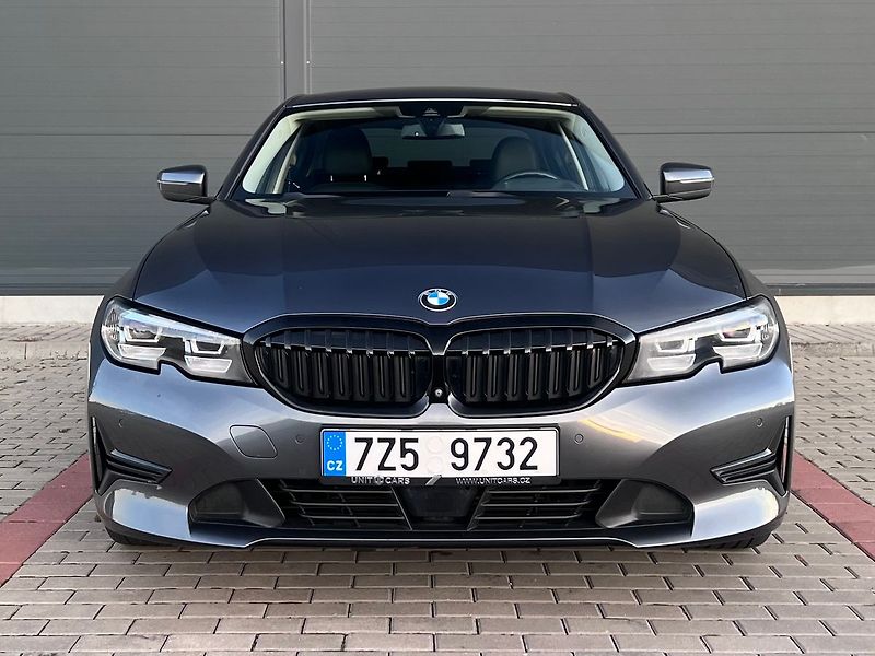 BMW Řada 3 318d-SPORT-LINE 360 KAMERA - fotka 2 z 48