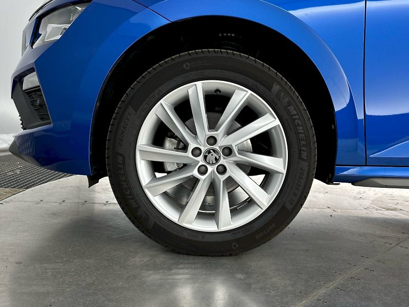 Škoda Kamiq (2025) 1.0TSI 85kW Top Selection - fotka 31 z 31