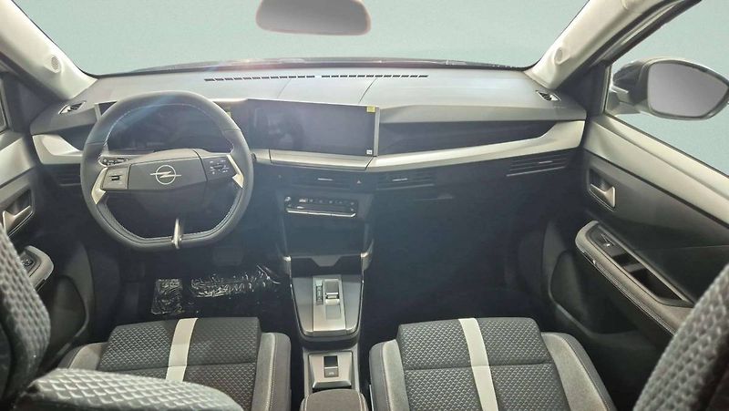 Opel Frontera (2026) GS Hybrid 1.2 TURBO (81kW/110k - fotka 13 z 39