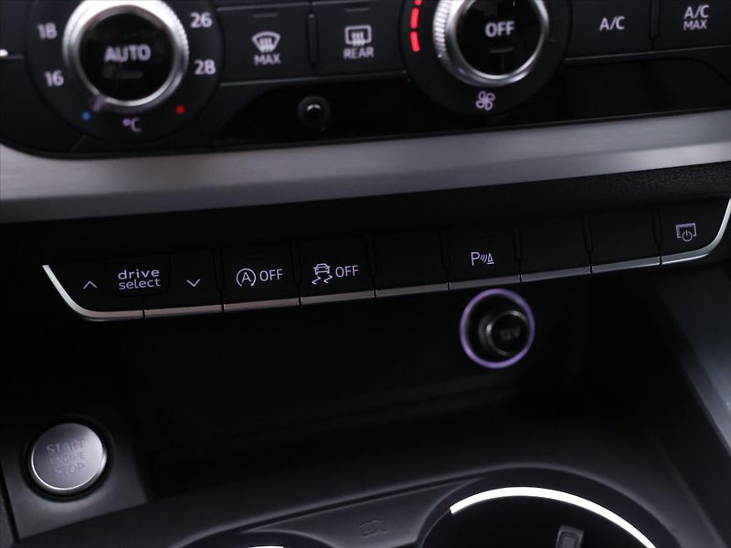 Audi A5 3.0 TDI 210kW quattro DPH CZ - fotka 29 z 41