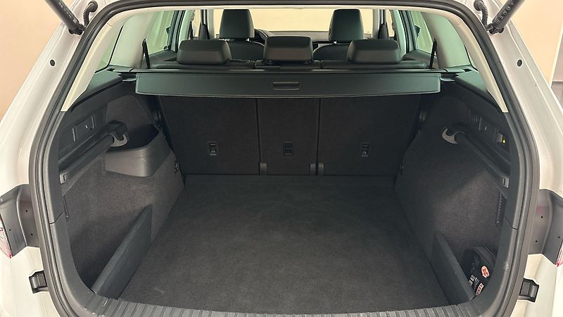 Škoda Kodiaq 2.0 TDI DSG 4x4 L&K - fotka 17 z 34