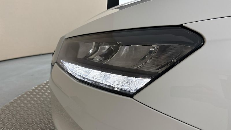 Škoda Fabia 1.0 TSI Style - fotka 18 z 23