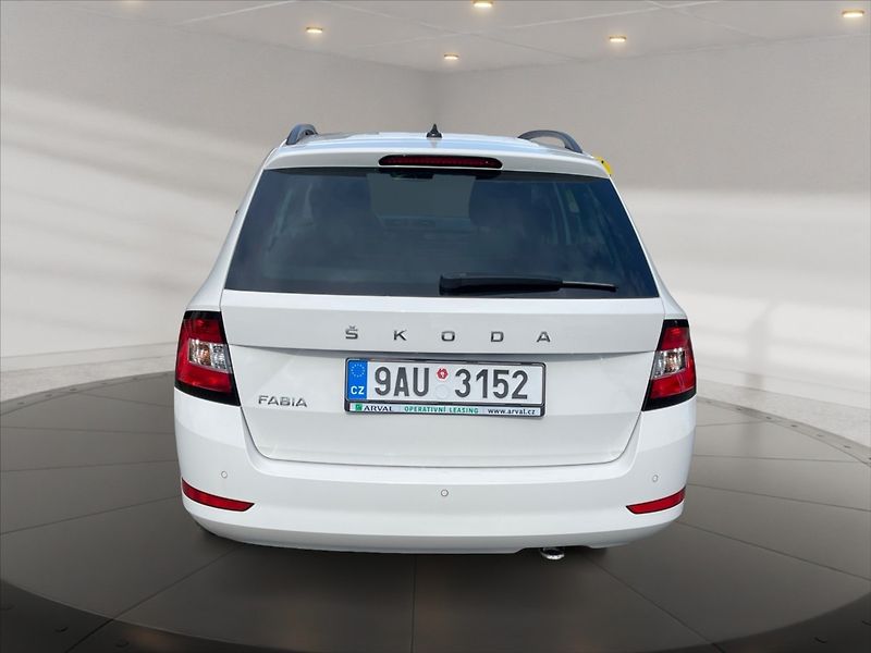 Škoda Fabia 1,0 TSI 70 Ambition - fotka 5 z 11