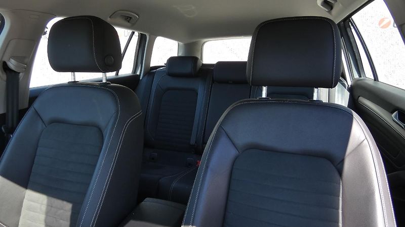 Volkswagen Passat 2.0 TDI 147kW BMT 4MOT DSG Ele - fotka 7 z 24