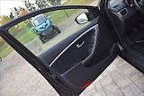 Hyundai i30 1,6 CRDi 81KW BALCK & LIME - náhled 19