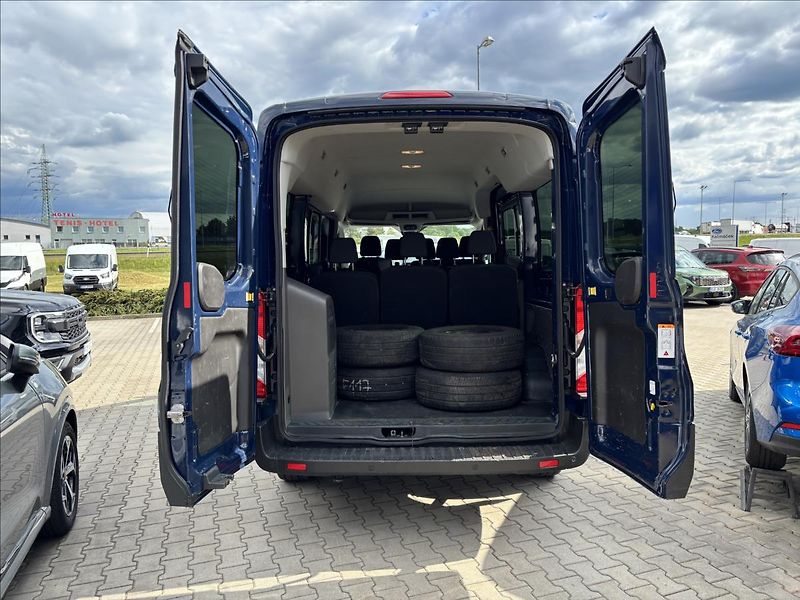 Ford Transit 2,0 EcoBlue MHEV Kombi L2 DPH - fotka 9 z 36