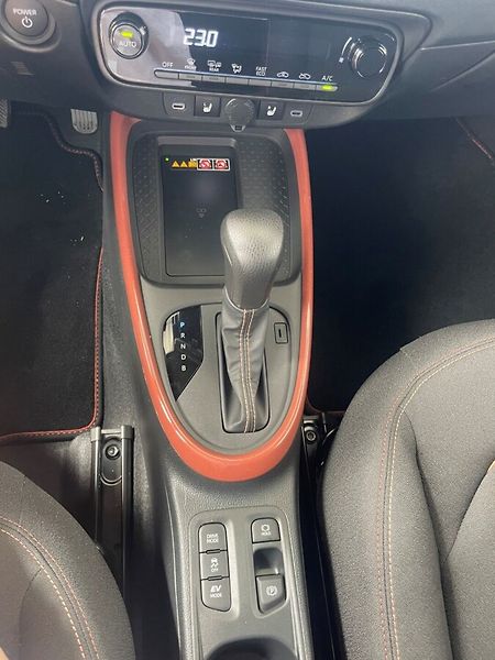 Toyota Aygo 1,5 STYLE SMART - fotka 9 z 10