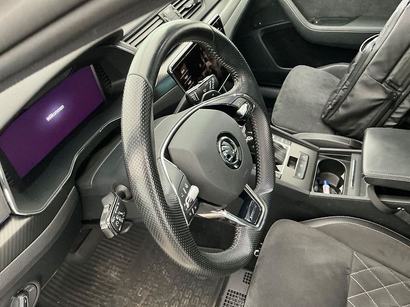Škoda Superb (2021) Sportline 2.0 TSI 4x4 DSG - fotka 8 z 12
