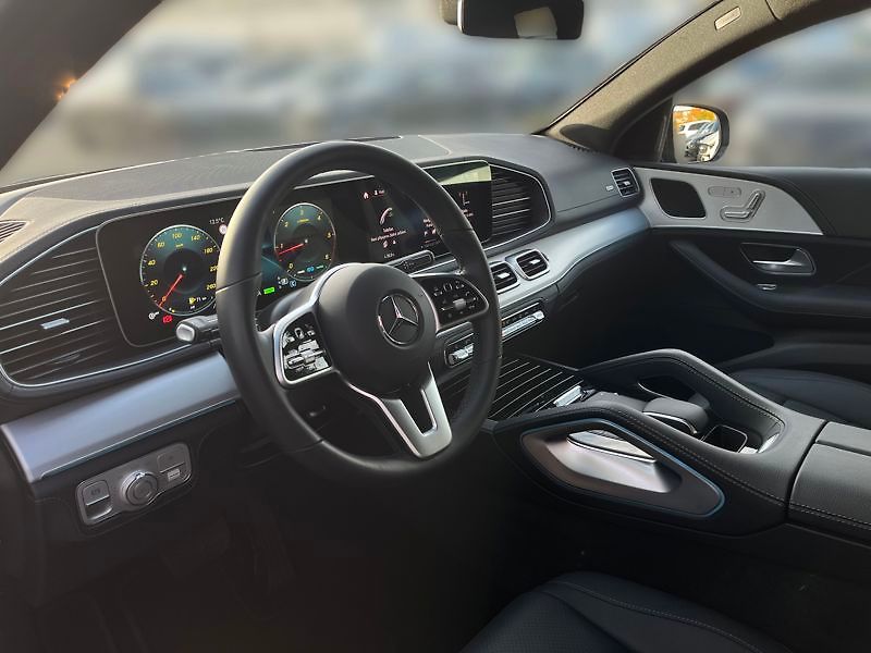 Mercedes-Benz GLE Coupé 300 d 4MATIC kupé AMG Li - fotka 10 z 18