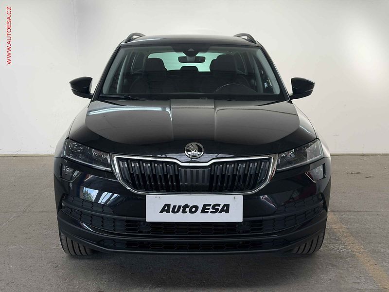 Škoda Karoq (2019) 1.5 TSi, Style, DSG, kůže, TZ - fotka 2 z 18