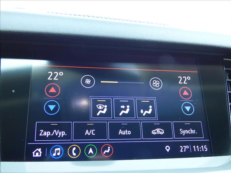 Opel Insignia 2,0 CDTI,LED,Navigace,Digi Kli - fotka 37 z 69