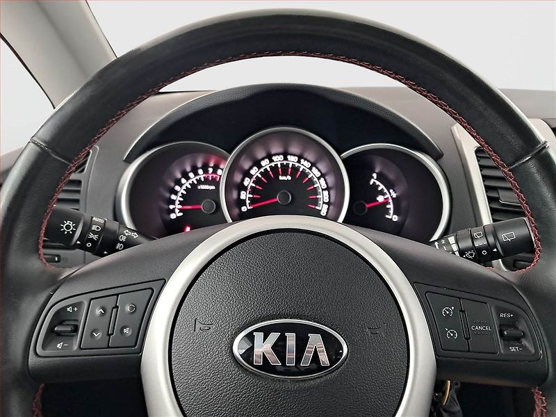Kia Venga (2019) 1.6 CVVT, Serv.kniha, Navi - fotka 16 z 19
