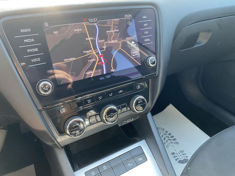 Škoda Octavia 1.6TDi 115PS DSG DPH REZERVACE - fotka 152 z 154