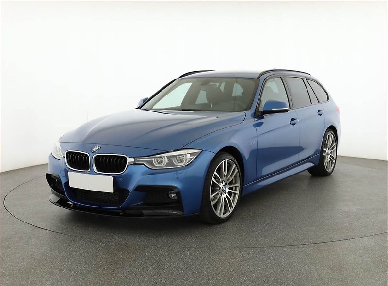 BMW Řada 3 (2015) M Sport 320 d, 4X4, Automat - fotka 2 z 18