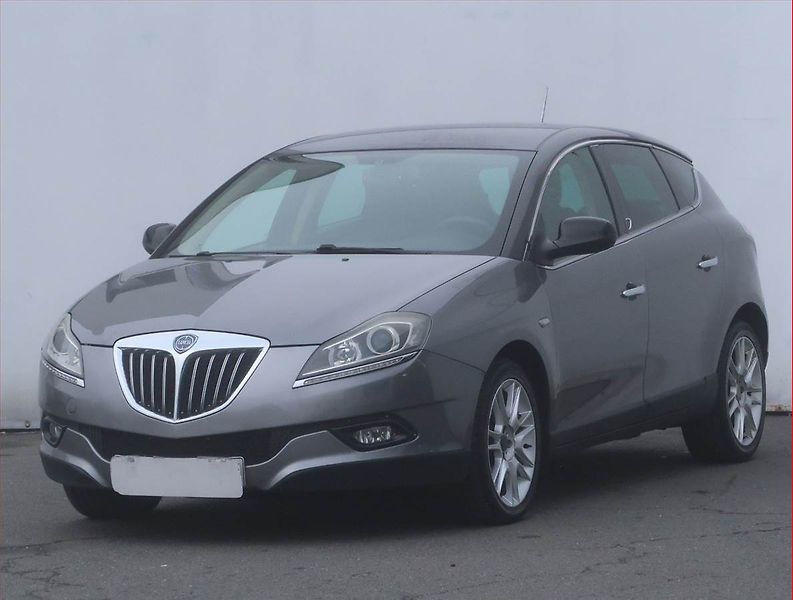 Lancia Delta (2010) 1.6 JTD, Automat, po STK - fotka 2 z 18