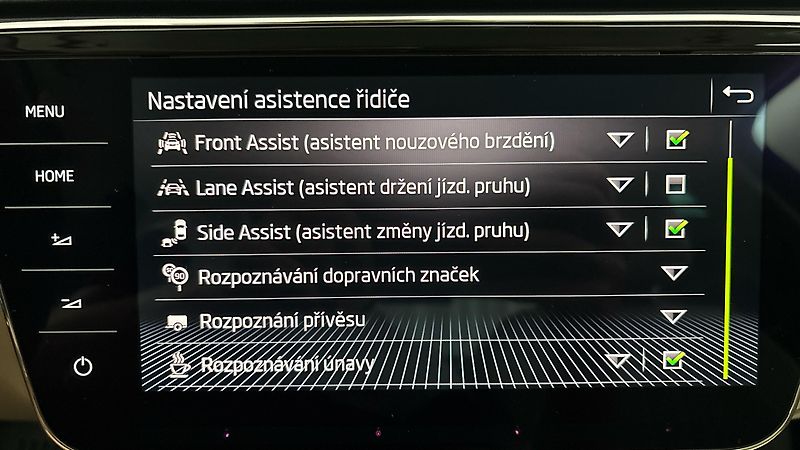 Škoda Superb 2.0 TDI L&K DSG 4x4 - fotka 31 z 35