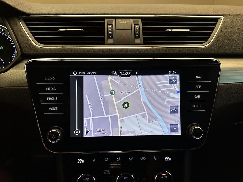Škoda Superb (2020) SW 1.6 TDi Ambition DSG 88 kW  - fotka 22 z 27