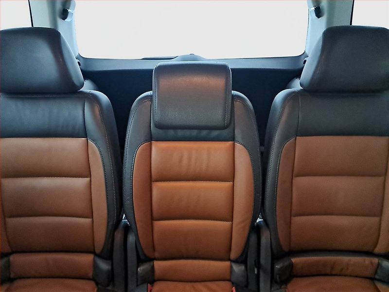 Volkswagen Touran (2007) Cross 2.0 TDI, Automat, 7 míst - fotka 10 z 17