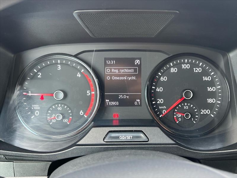Volkswagen Crafter 2,0 TDi 103kW L4H2  35 - fotka 16 z 23