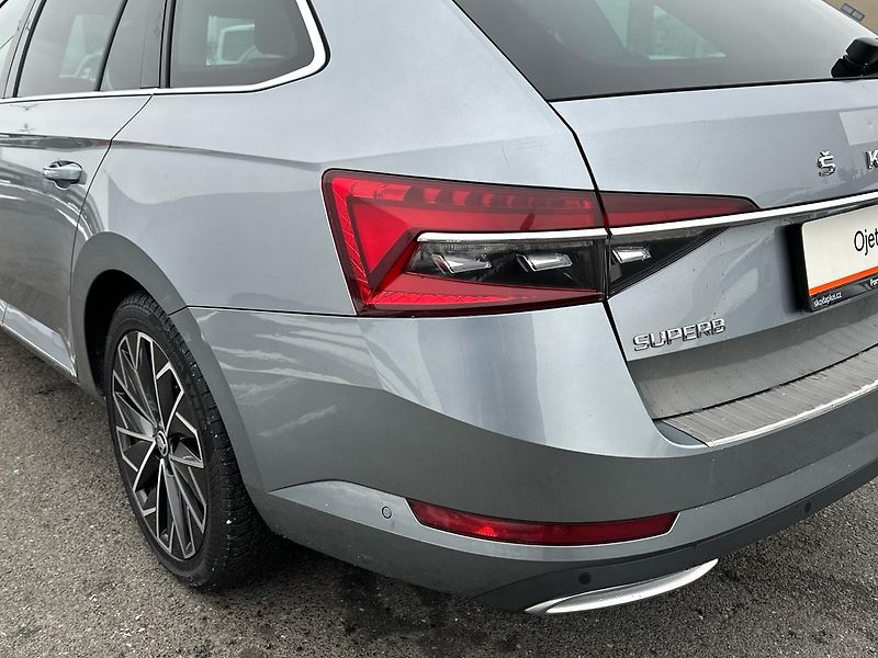 Škoda Superb iV L&K 1.4 TSI HYBRID PHEV - fotka 18 z 23