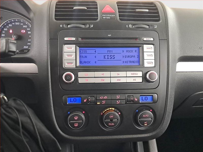 Volkswagen Golf (2008) 1.4 TSI, Tempomat - fotka 12 z 16