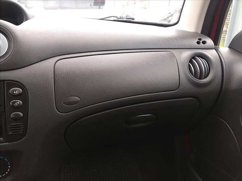 Citroën C3 1,4i *KLIMA*SERVIS* - fotka 22 z 29