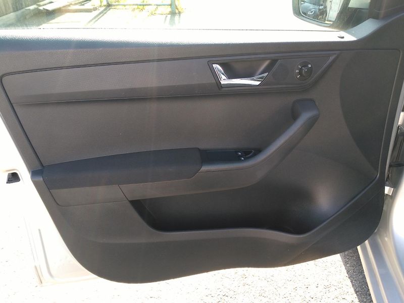 Škoda Fabia 1,0 TSI - fotka 15 z 36