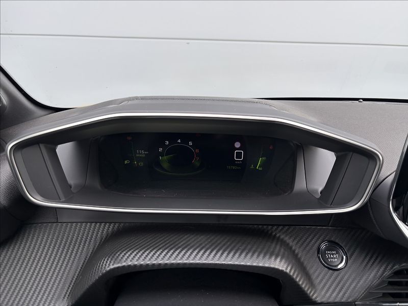 Peugeot 208 1,2 Pure Tech GT Line - fotka 10 z 26