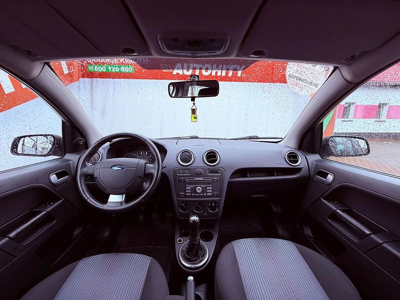 Ford Fusion 1.4, ČR, Klimatizace - fotka 14 z 22