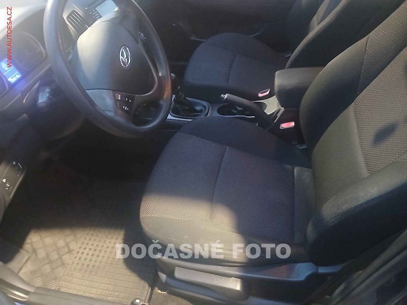 Hyundai i30 (2009) 1.4 i - fotka 3 z 3