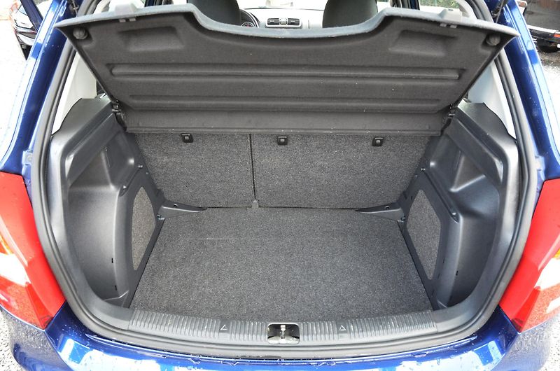 Škoda Fabia (2009) 1.4i 16V 63kW AMBITION / KLIMA - fotka 10 z 33