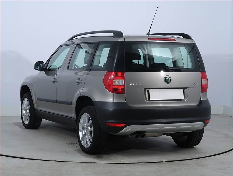 Škoda Yeti (2010) 2.0 TDI, 4X4, ČR,1.maj - fotka 4 z 18