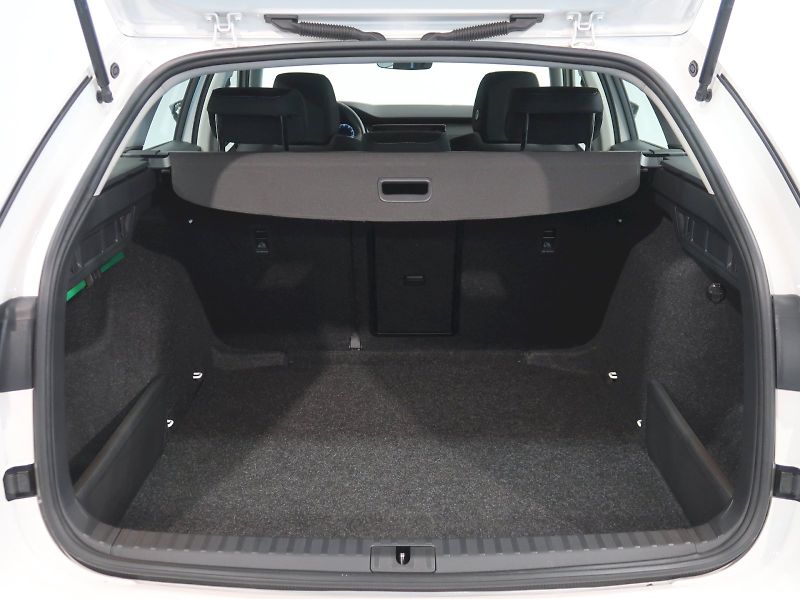 Škoda Octavia (2024) AMBITION 1.5TSI 110KW - fotka 35 z 36
