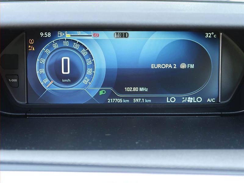 Citroën C4 Picasso (2016) 1.6 BlueHDi, Navi, Tempomat - fotka 11 z 17
