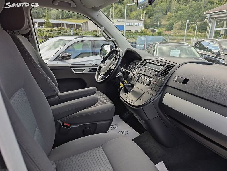 Volkswagen Multivan 2.0 TDi 103kW TEMPOMAT WEBASTO - fotka 8 z 22