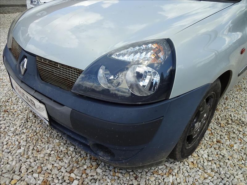Renault Clio 1,2i - fotka 10 z 32