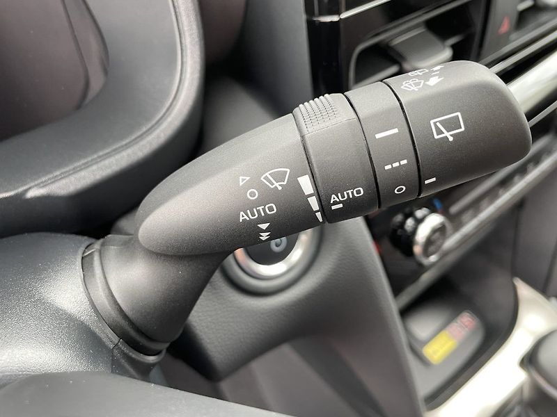 Toyota Yaris Cross 1.5 Hybrid 130k ODBĚR 6/2026 - fotka 23 z 29