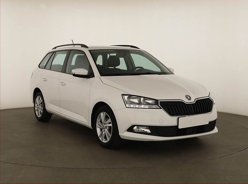Škoda Fabia (2022) Ambition 1.0 TSI, ČR,1.maj - fotografie inzerátu