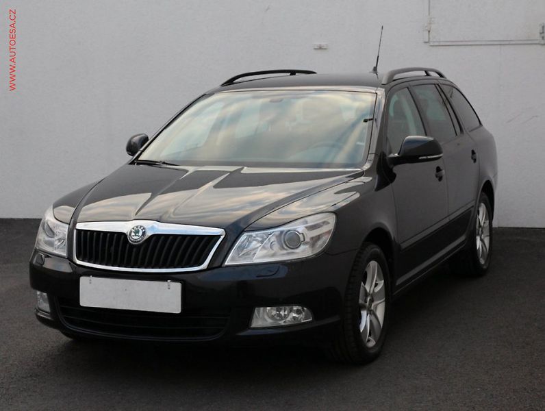 Škoda Octavia (2010) 2.0 TDI - fotka 3 z 3