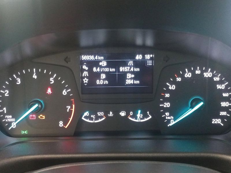 Ford Fiesta (2017) 1.1i 52kW, ČR, 1MAJ, tažné - fotka 9 z 15