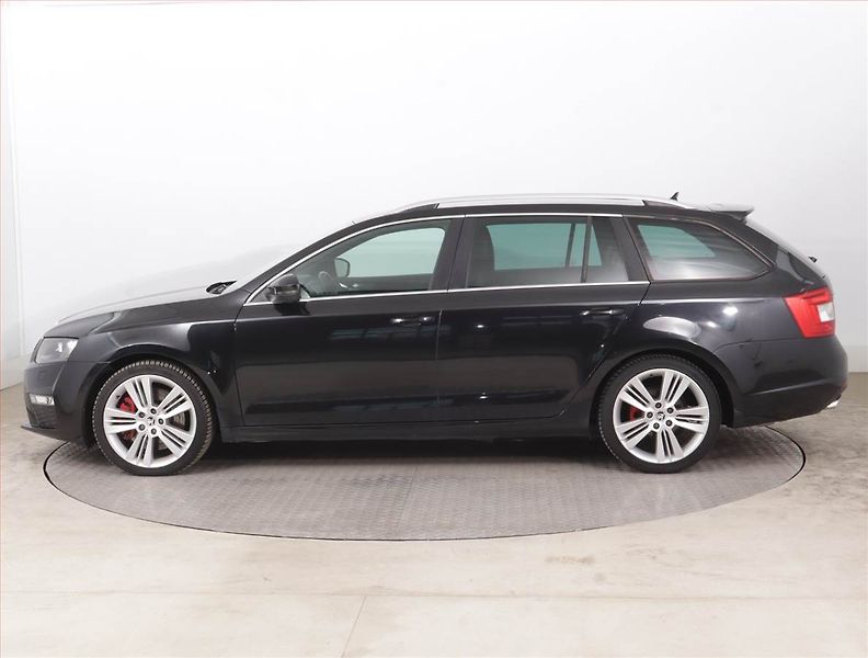Škoda Octavia (2016) RS 2.0 TSI, Automat, Kůže - fotka 3 z 16