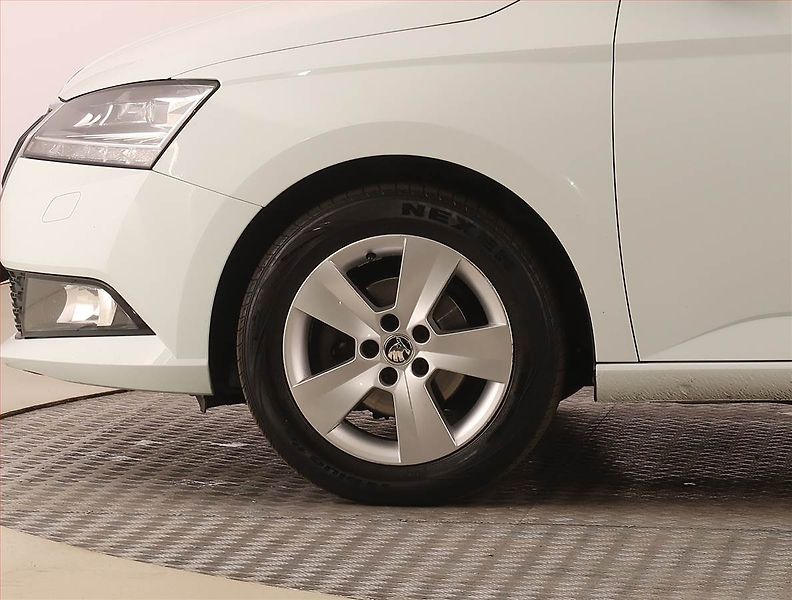 Škoda Fabia (2019) Style 1.0 TSI, Serv.kniha - fotka 14 z 23