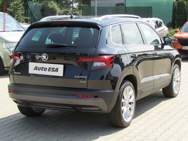 Škoda Karoq (2017) 2.0TDi 4x4, ČR, Style, DSG - fotka 4 z 14