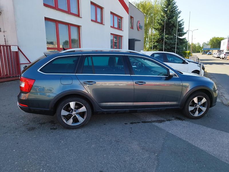 Škoda Octavia (2017) SCOUT,2.0TDi,volat-608 081 843 - fotka 2 z 18