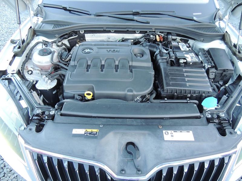 Škoda Superb (2017) 2.0TDi,140kw,L&K,ČR - fotka 64 z 66